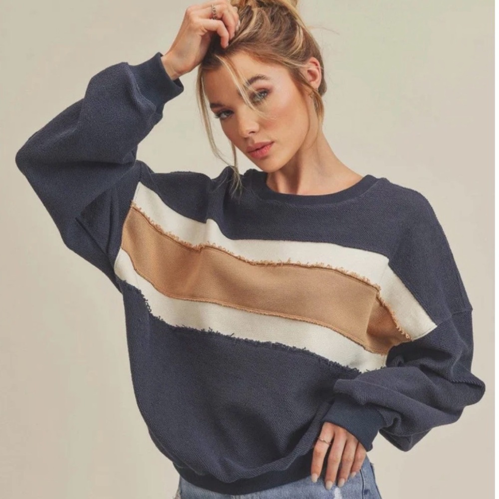 AEMI + CO navy Sweatshirt with Tan and White Stripes 100% cotton size medium